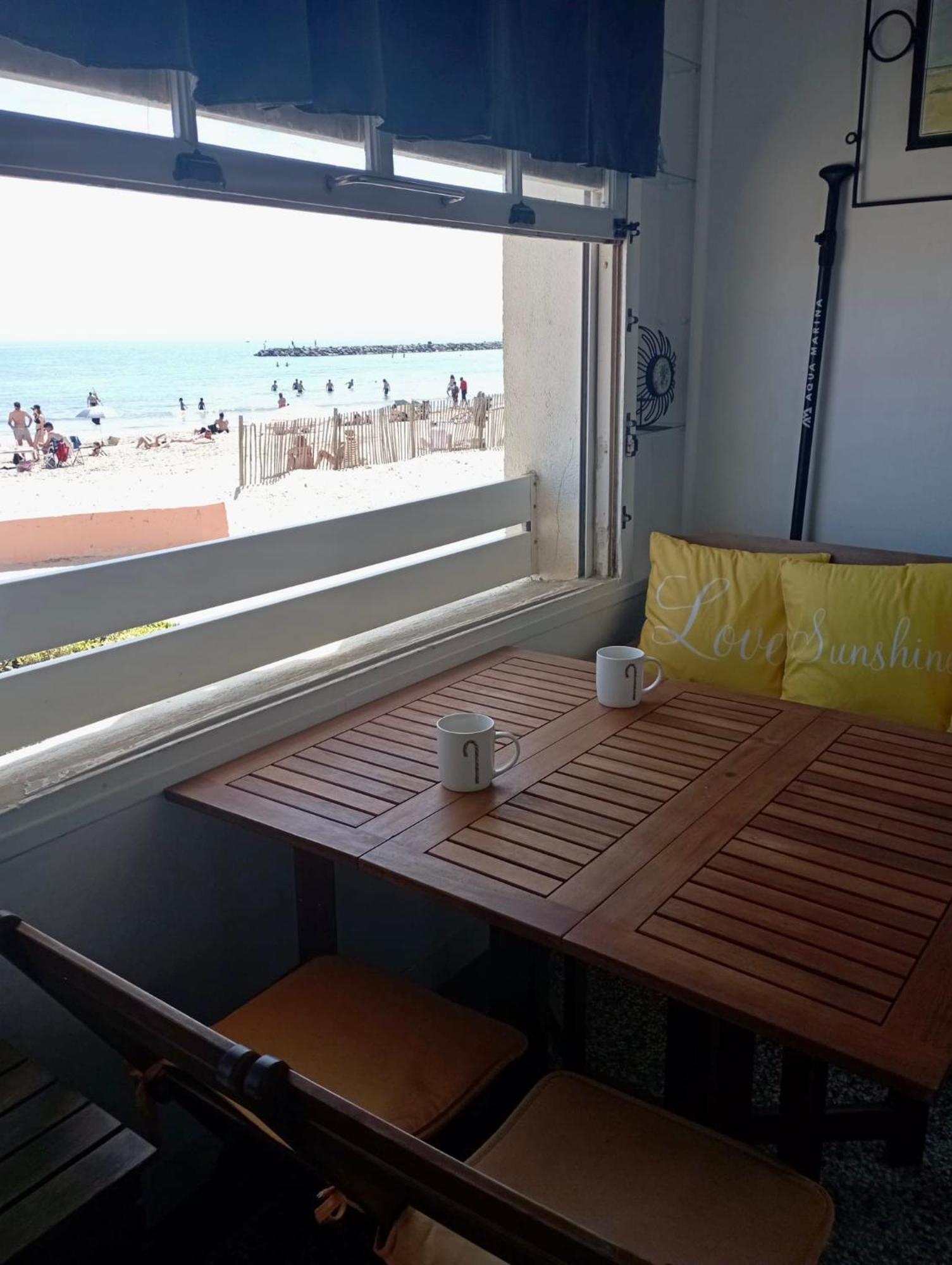 Face A La Mer, Appartement Pour 4 Personnes Sur La Rive Droite 帕拉瓦莱弗洛 外观 照片