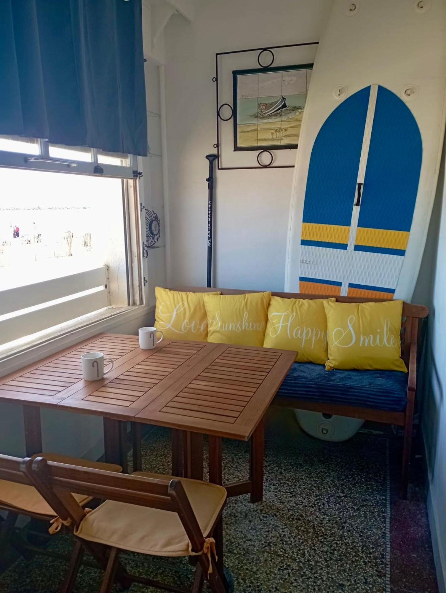 Face A La Mer, Appartement Pour 4 Personnes Sur La Rive Droite 帕拉瓦莱弗洛 外观 照片