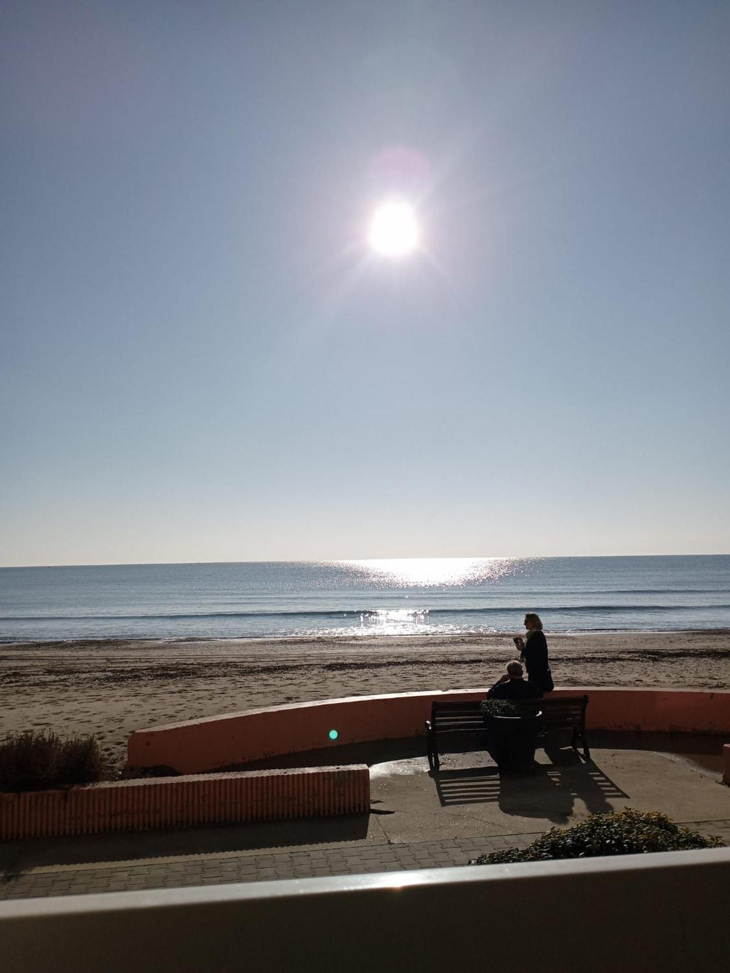 Face A La Mer, Appartement Pour 4 Personnes Sur La Rive Droite 帕拉瓦莱弗洛 外观 照片
